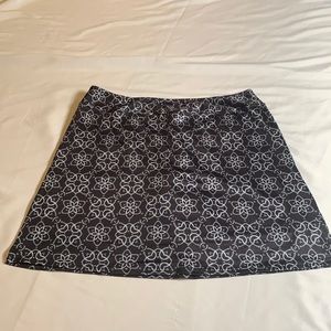 Large ladies golf skirt